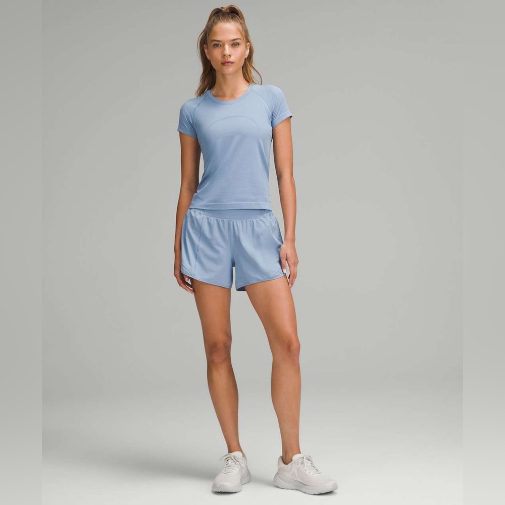 Lululemon NWT Hotty Hot High-Rise Short 4” Lined Blue Willow Size 6